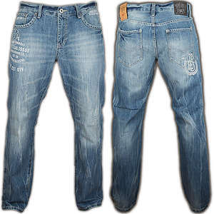 Ecko Unltd. Jeans Cobra Wash Straight Fit Denim in Blue with Embroideries.
