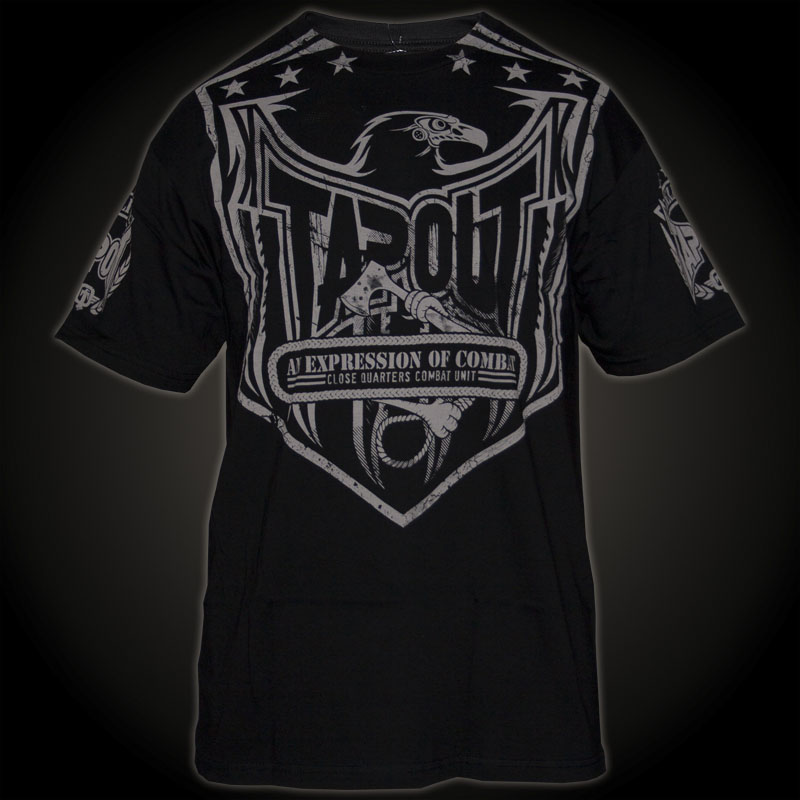 Tapout T-Shirt Severed: Black T-Shirt features large Logo Print across ...
